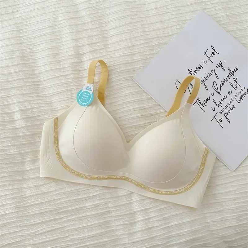 Trekvrij en spoorloos ondergoe - Cotton Bra Everyday recensie en prijs